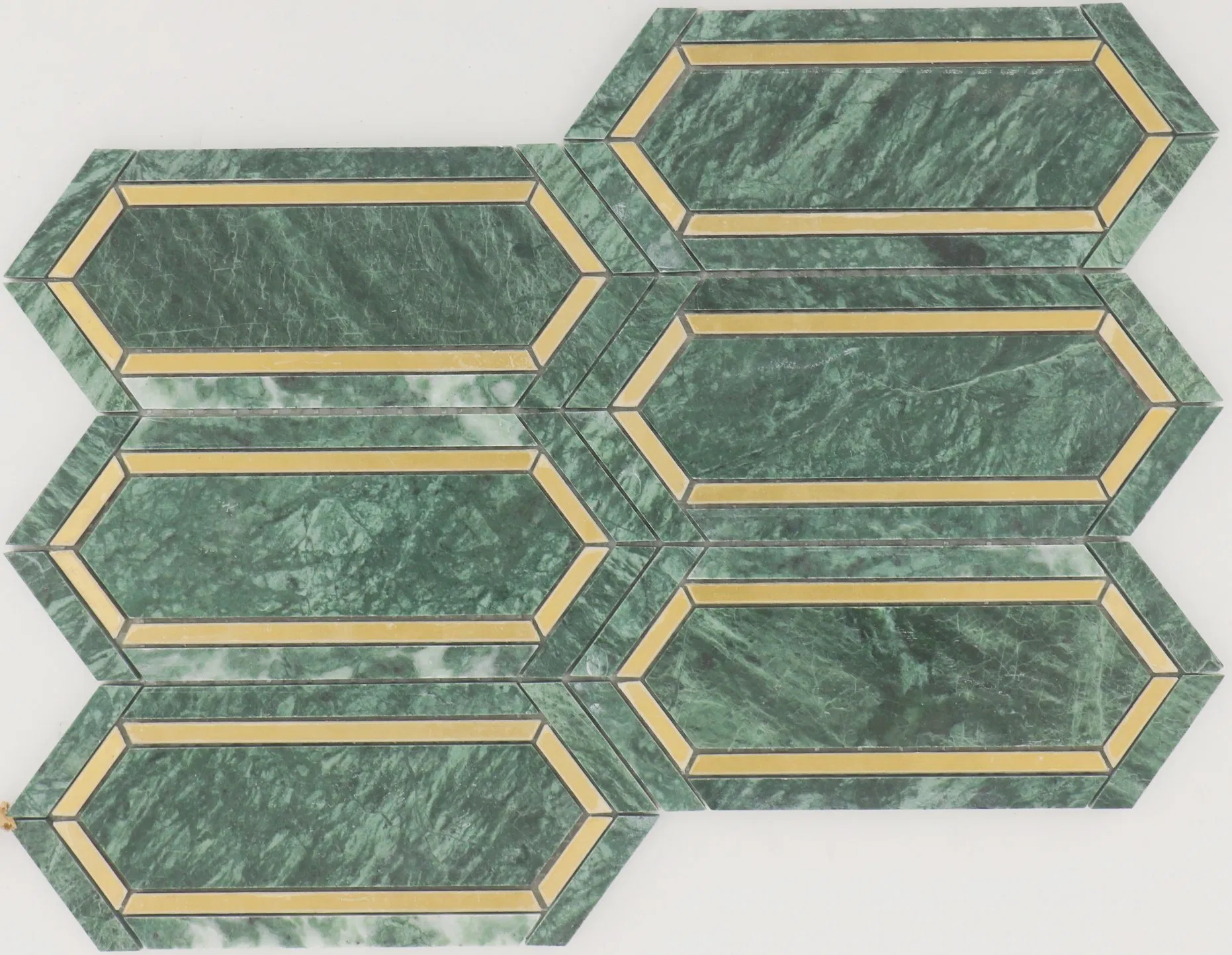 Мозаика из натурального мрамора для элегантных интерьеров