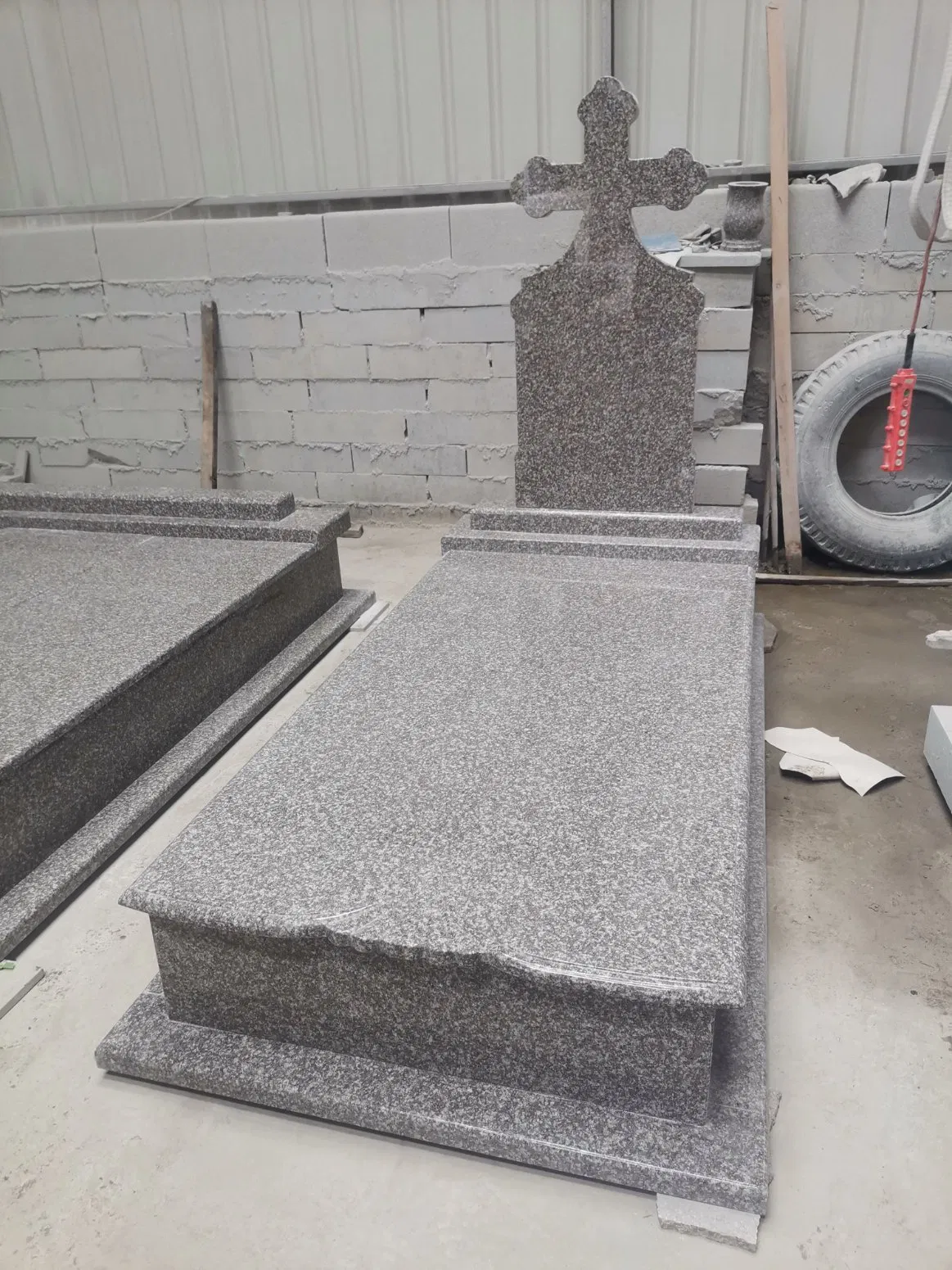 Romanian Model G664 Purple Granite Simple & Double Tombstones/Monuments with Wave Cover