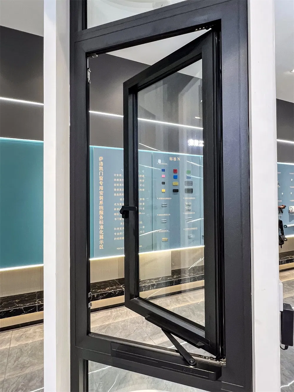Factory Price Innovative Design Wireless System Automatic Smart Remote Controlled Electric Glass Window