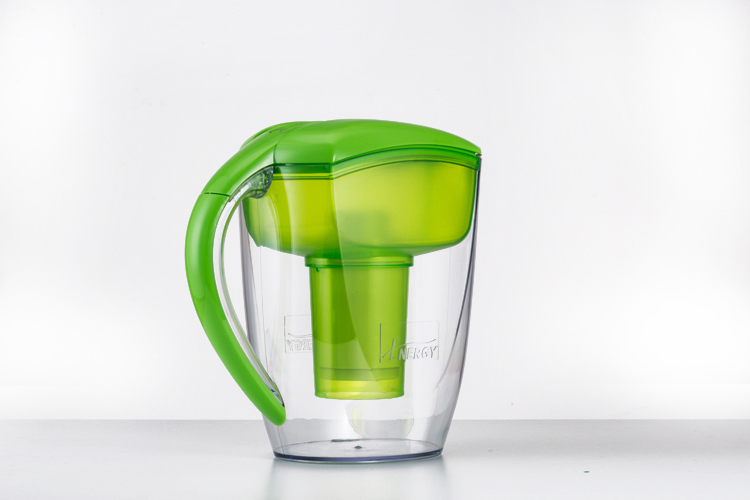 Alkaline Water Purifier Plastic Pitcher with Activated Carbon for Drinking Water