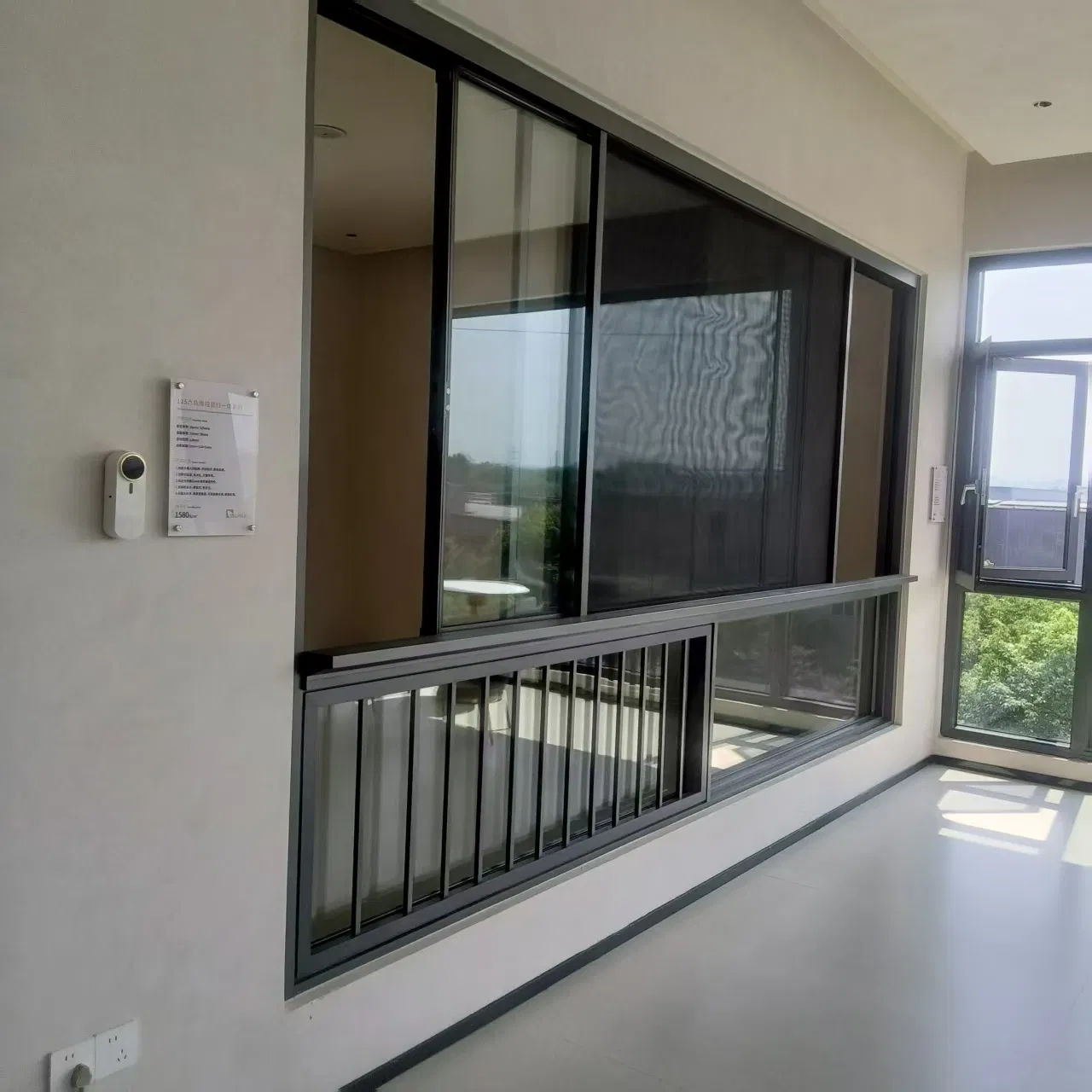 Building Material Aluminium Profile Aluminum Sliding Window for Living Room Balcony with Clothes - Drying Rack