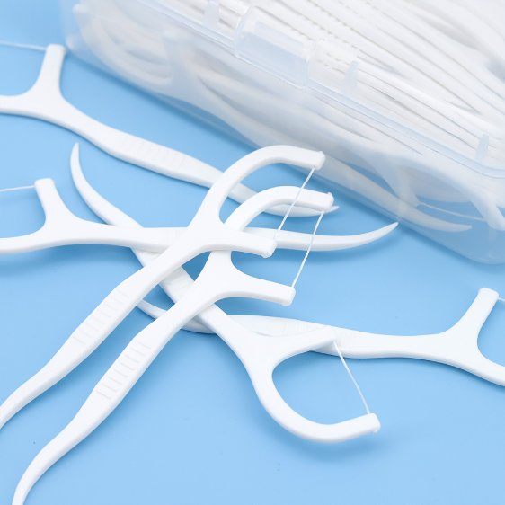 Curved Handle Dental Floss Picks - Ergonomic Design for Hard-to-Reach Teeth Cleaning