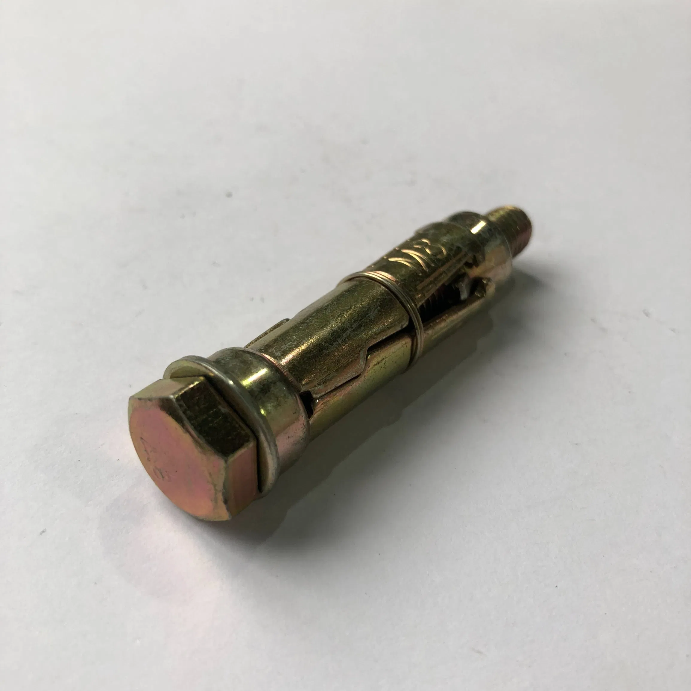 Анкерный болт оцинкованный высокопрочный