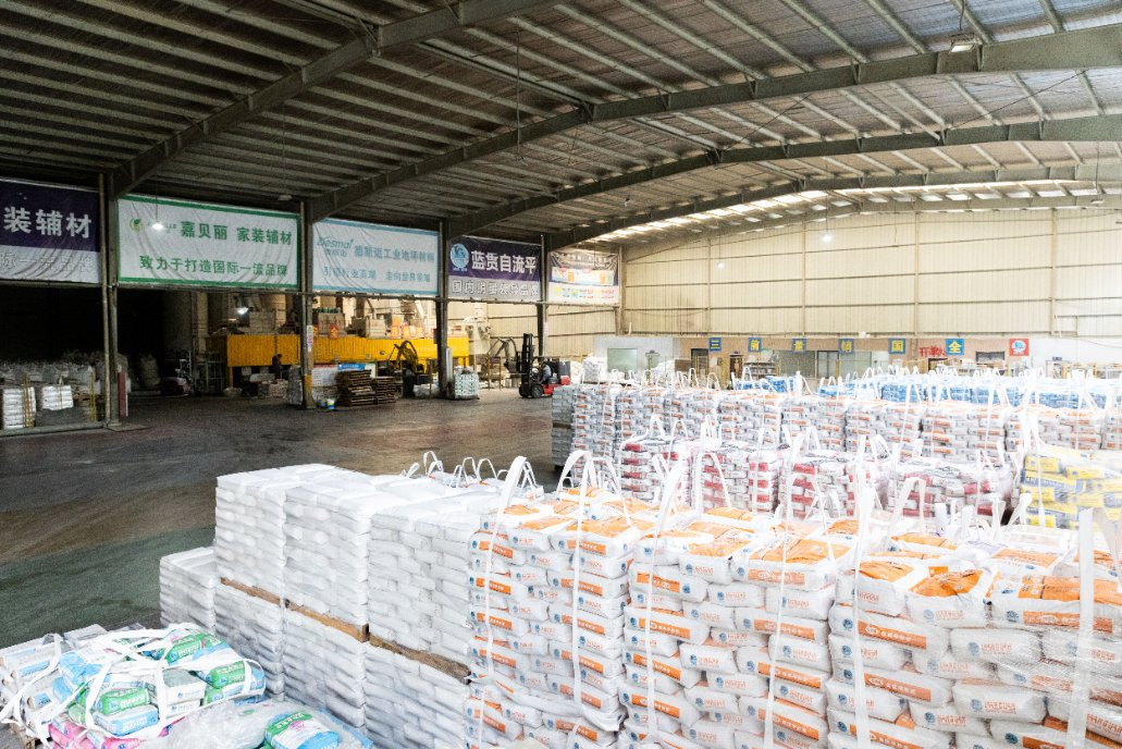 Advanced Self-Leveling Cement for Smooth Finishes and Quick Application