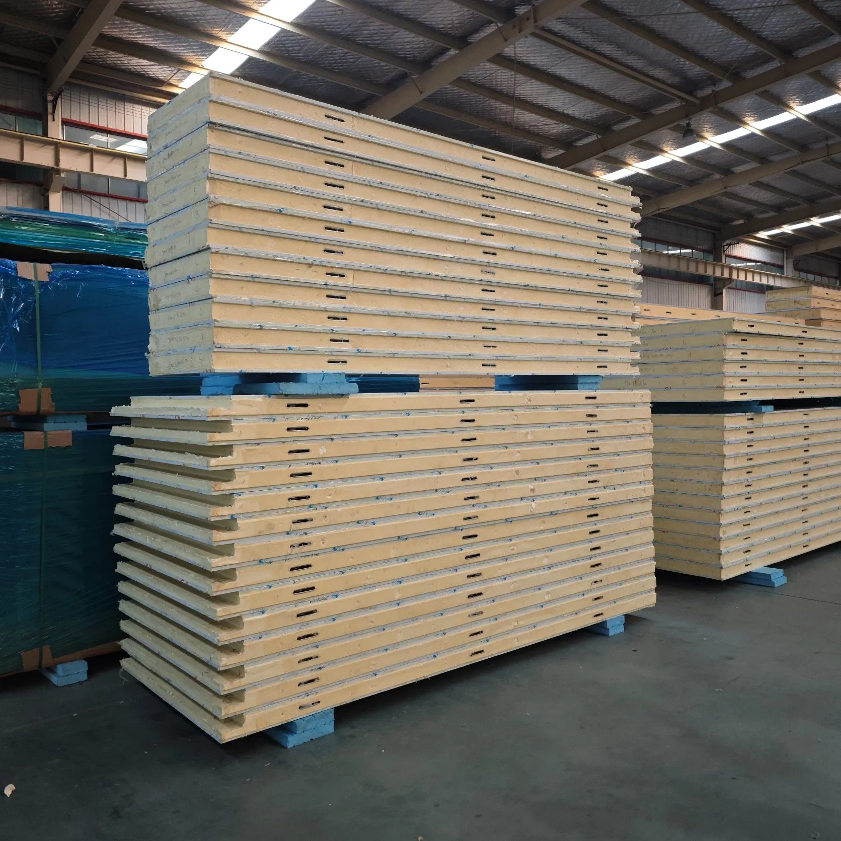 PU Sandwich Panel for Cold Storage Wall Insulation and Commercial Building Projects