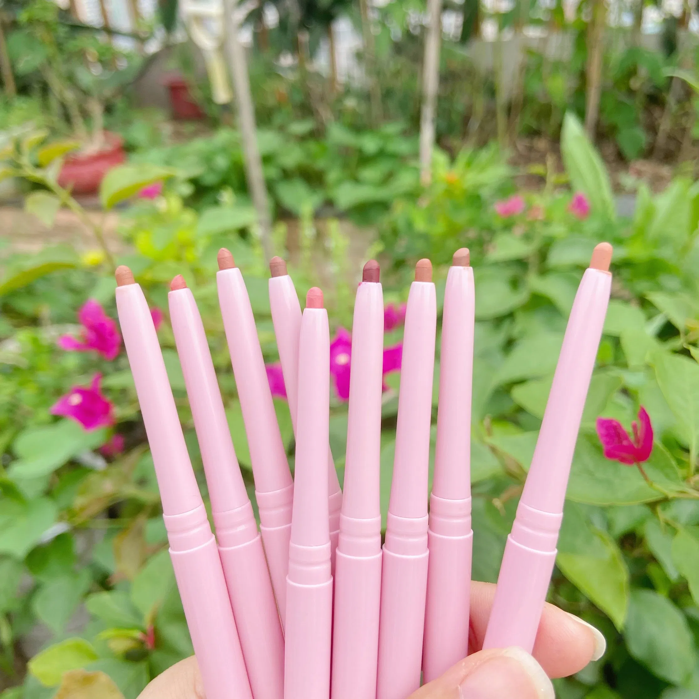 Popular Retractable Lipliner Nude Tube Vegan Brown Cream Lip Liner