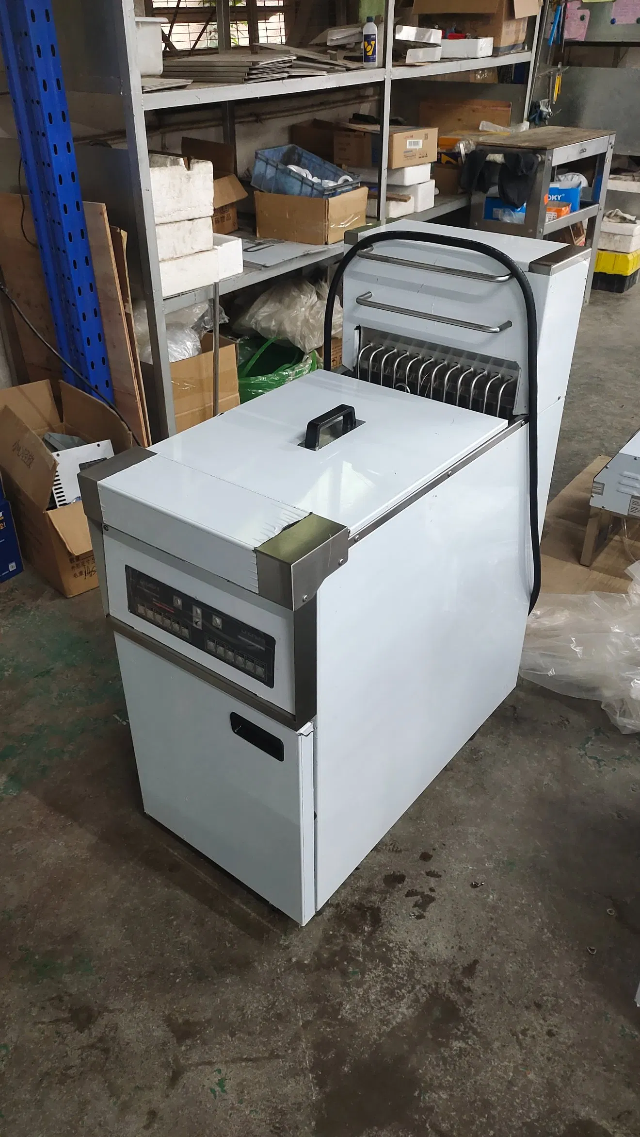 Heavy Duty 28L Commercial Fryer Equipment for Restaurants