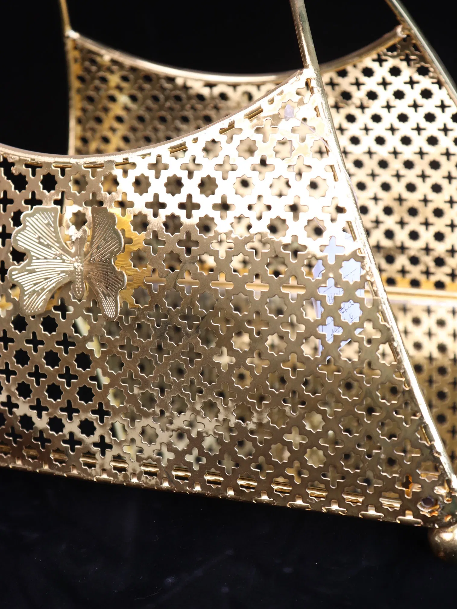 High End Modern Dining Table Decoration with Gold-Plated Iron Fruit Baskets