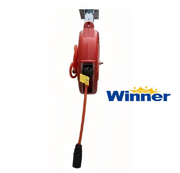 Efficient Retractable Air Hose Reel for Auto Maintenance