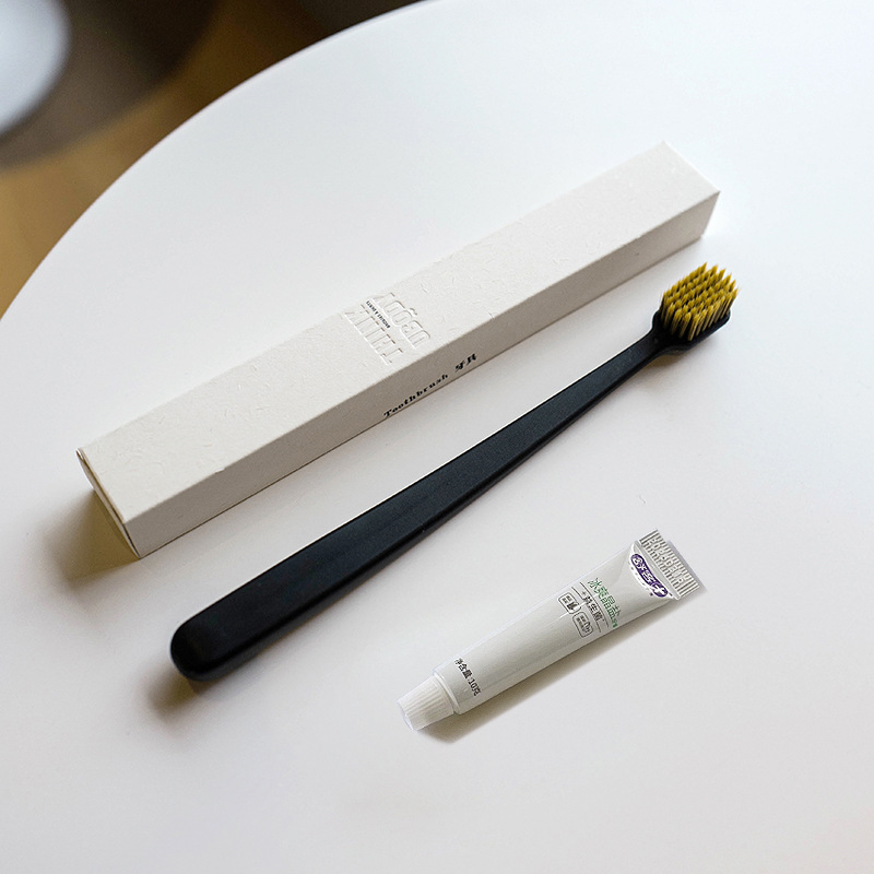 Wholesale of New Materials Hotel Toiletries Set Disposable Toothbrush