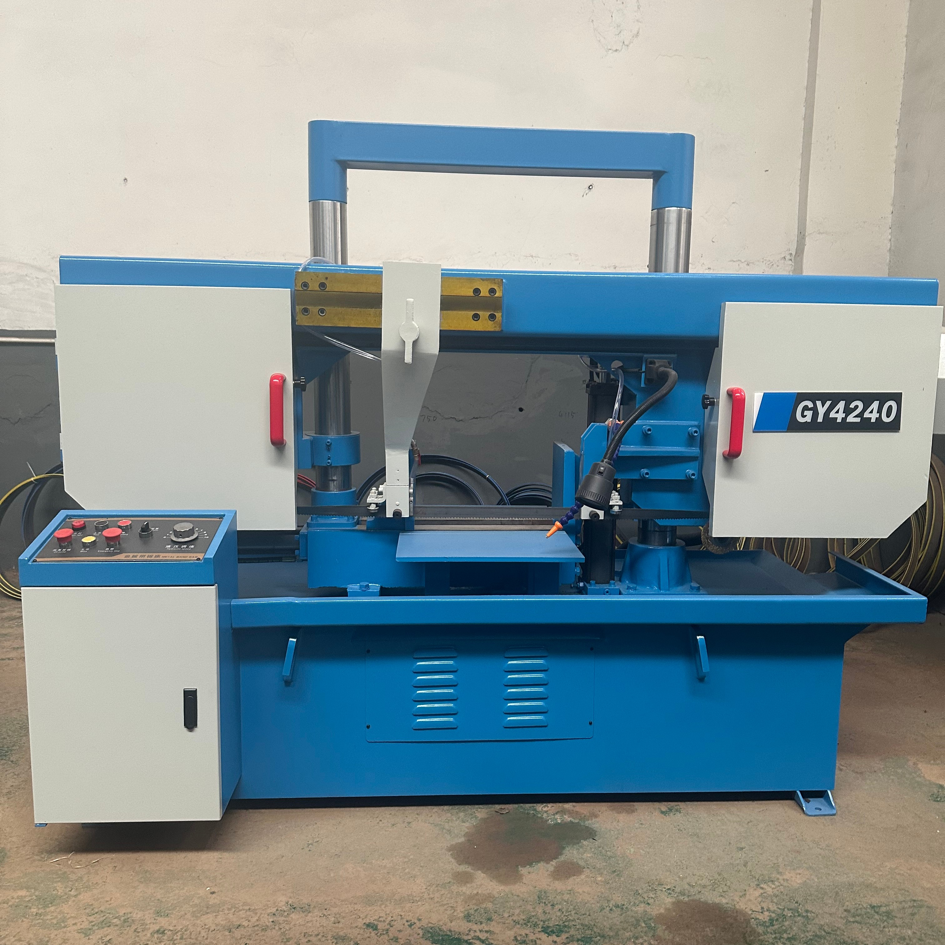 Ленточная пила по металлу автоматическая горизонтальная 41x5560