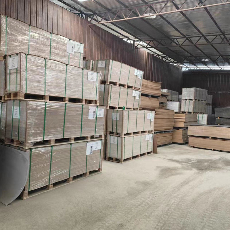 Modern Interior Wooden Door High Quality Solid Wood Interior Bedroom/Hotel Room Door with Finished Surface