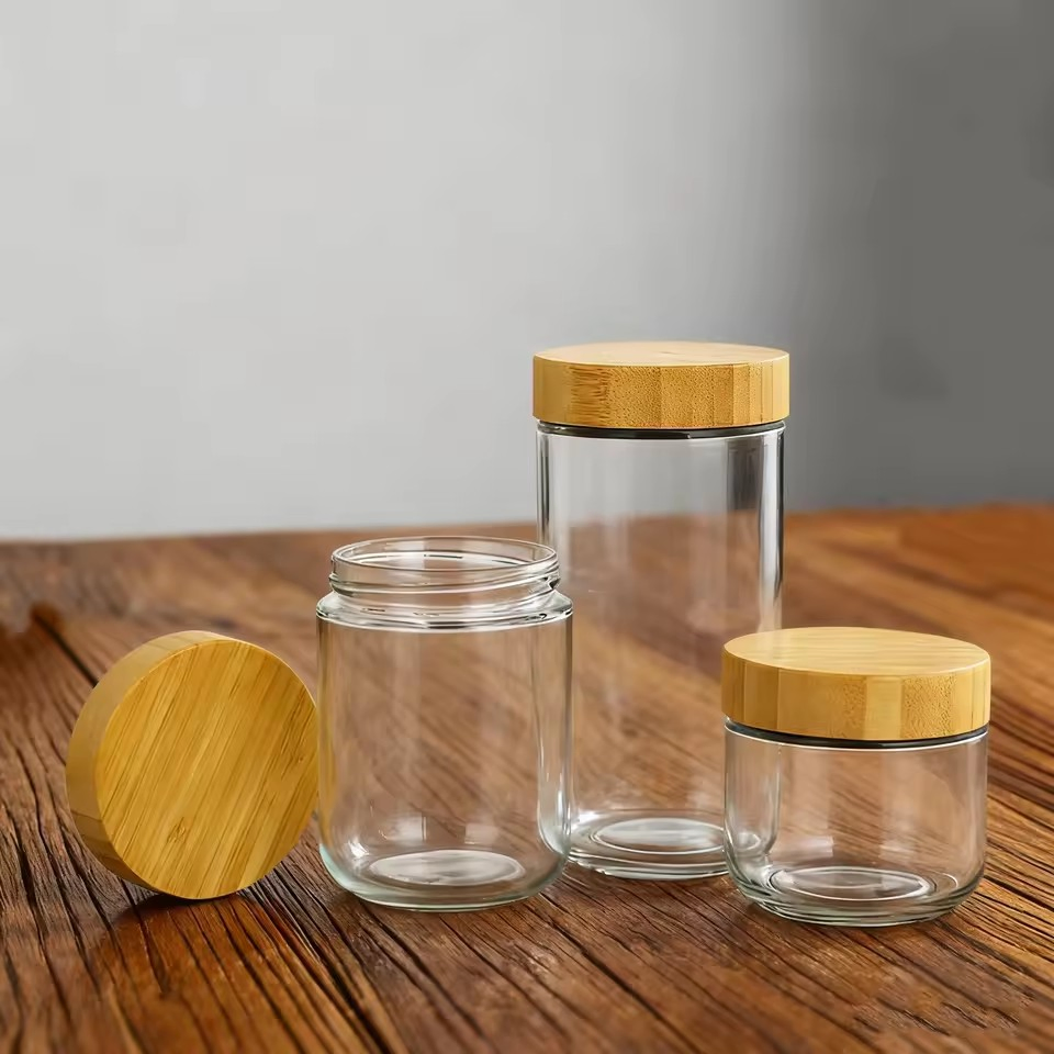 Стеклянные банки для хранения продуктов с деревянной крышкой