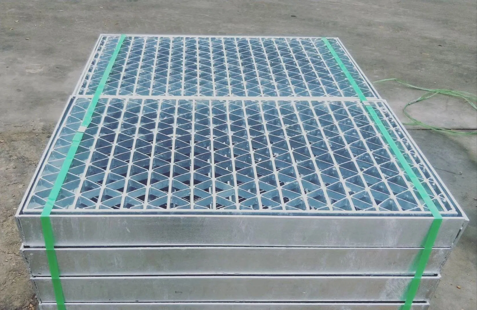 Hot DIP Galvanized Steel Gratings for Trench