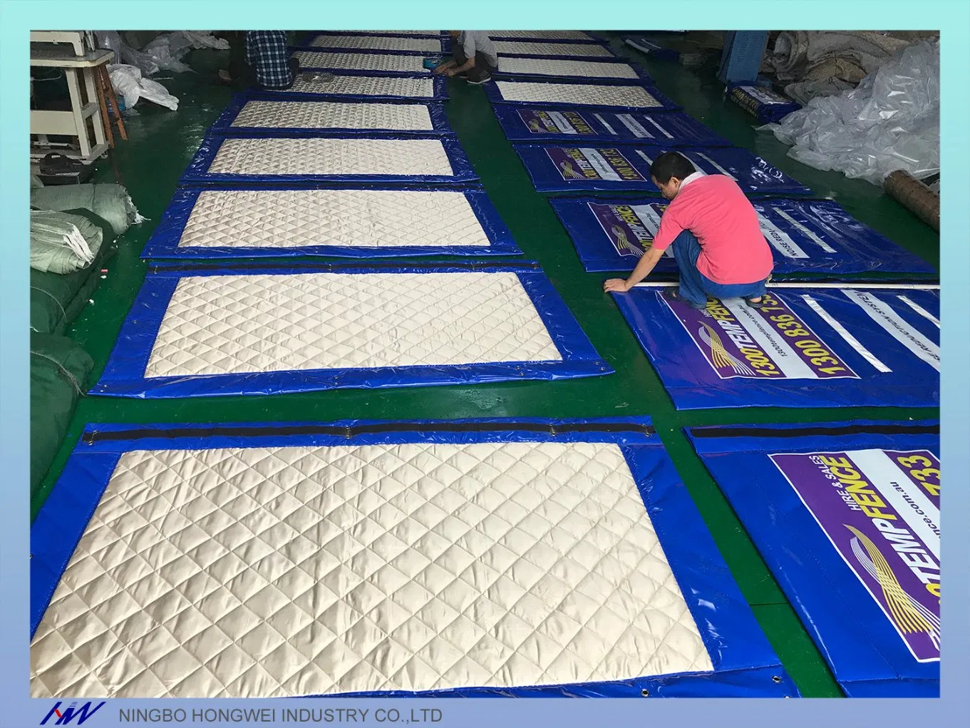 Square Pattern Noise Reduction Curtain with High Apparent Density