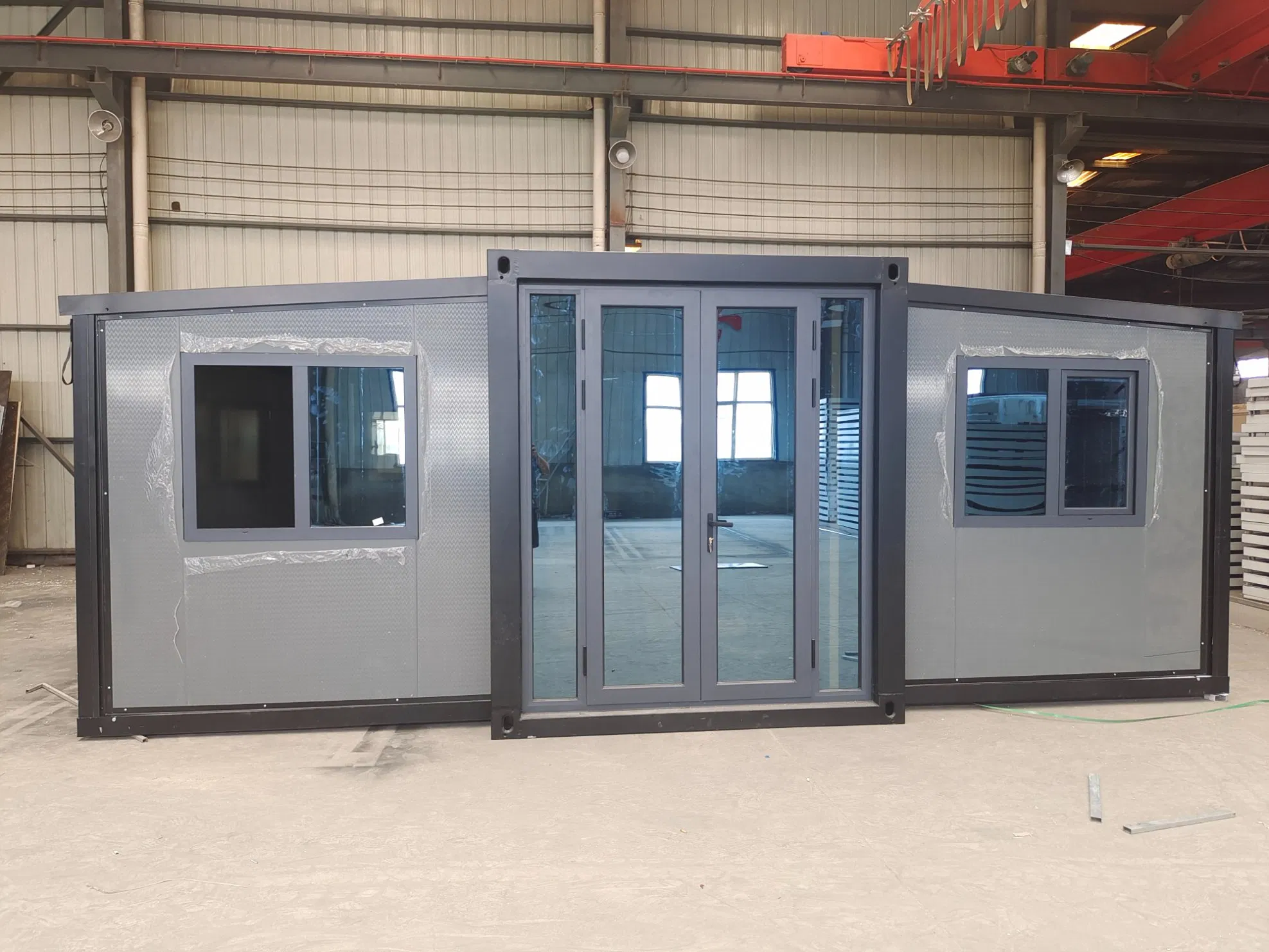 Hot Prefabricated Modern Living Anti Corrosion Fold out Shipping Foldable Tiny House