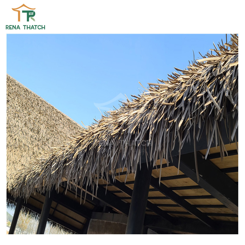 Cheap Anti-UV Synthetic Palm Leaves Roof Thatch Roof Tiles Artificial Thatch Roof
