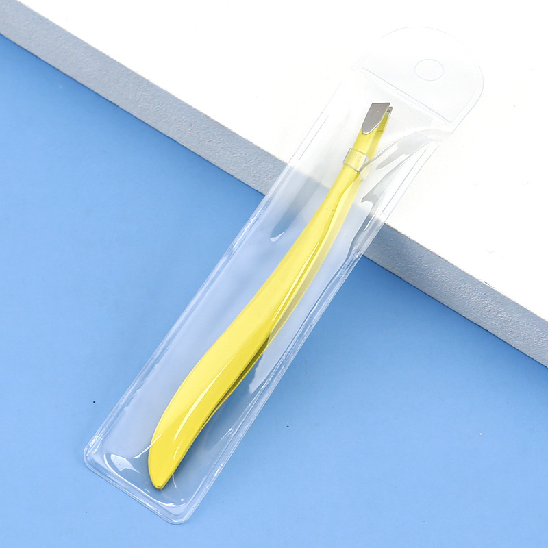 Slanted Precision Tip Crescent Eyebrow Shaping Facial Hair Splinter Removal Banana Tweezers