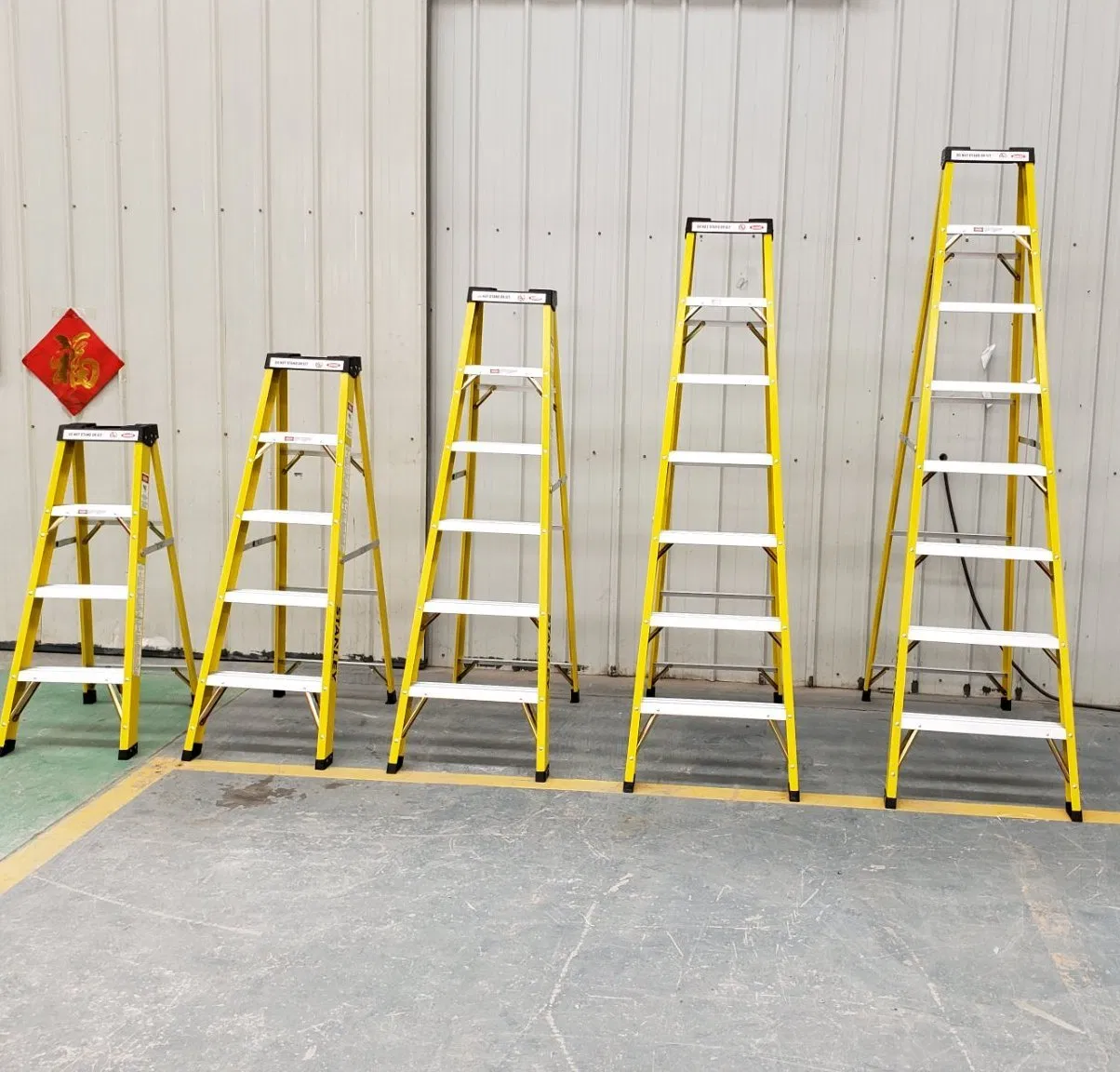 Safety Double Side 4- Rung Fiberglass Ladder / Aluminum Ladder