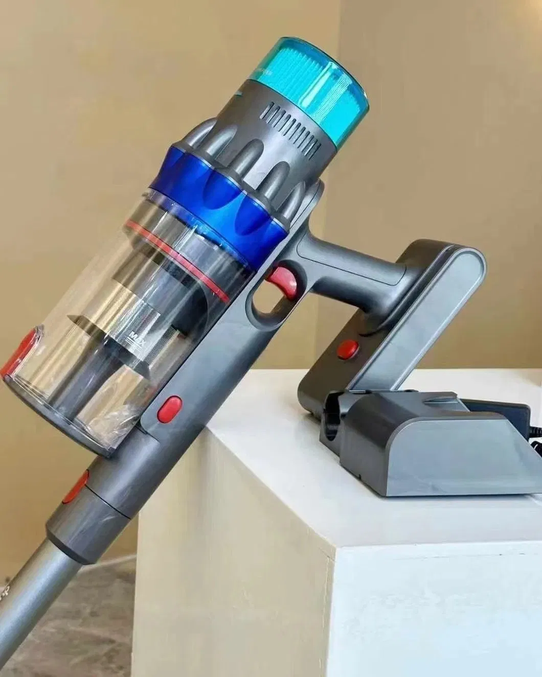Lightweight Cordless V15s Vacuum Cleaner for All Home Surfaces