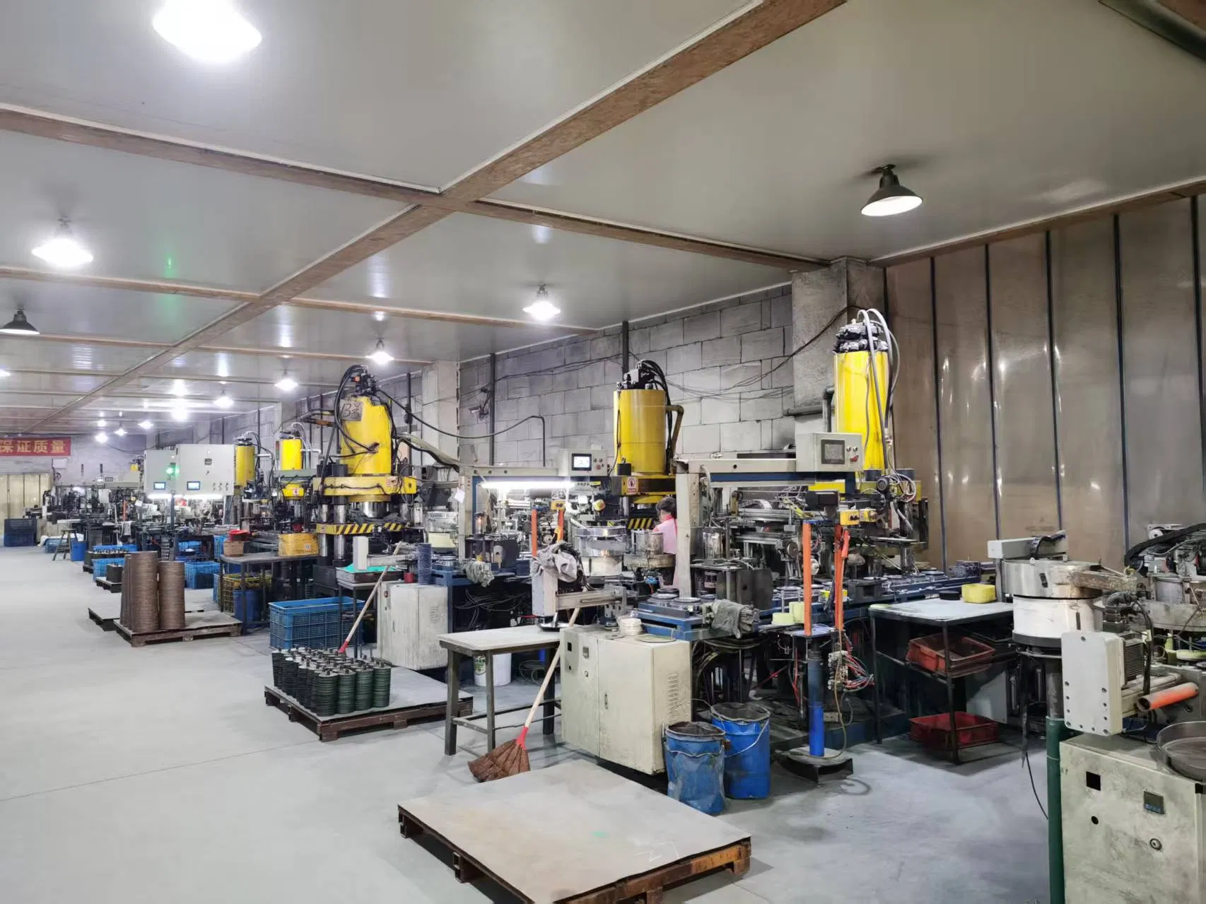 Лепестковый круг 180 мм из циркония