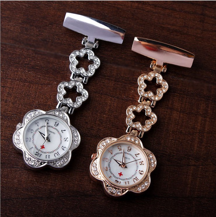 Luxury Women's Crystal Heart-Shaped Nurse Pocket Watch with Quartz Movement Gold Band Medical Nurse Watch