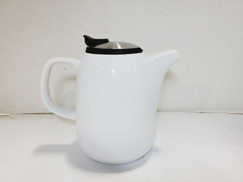 Modern White Large Capacity Ceramic Teapot with Stainless Steel Infuser