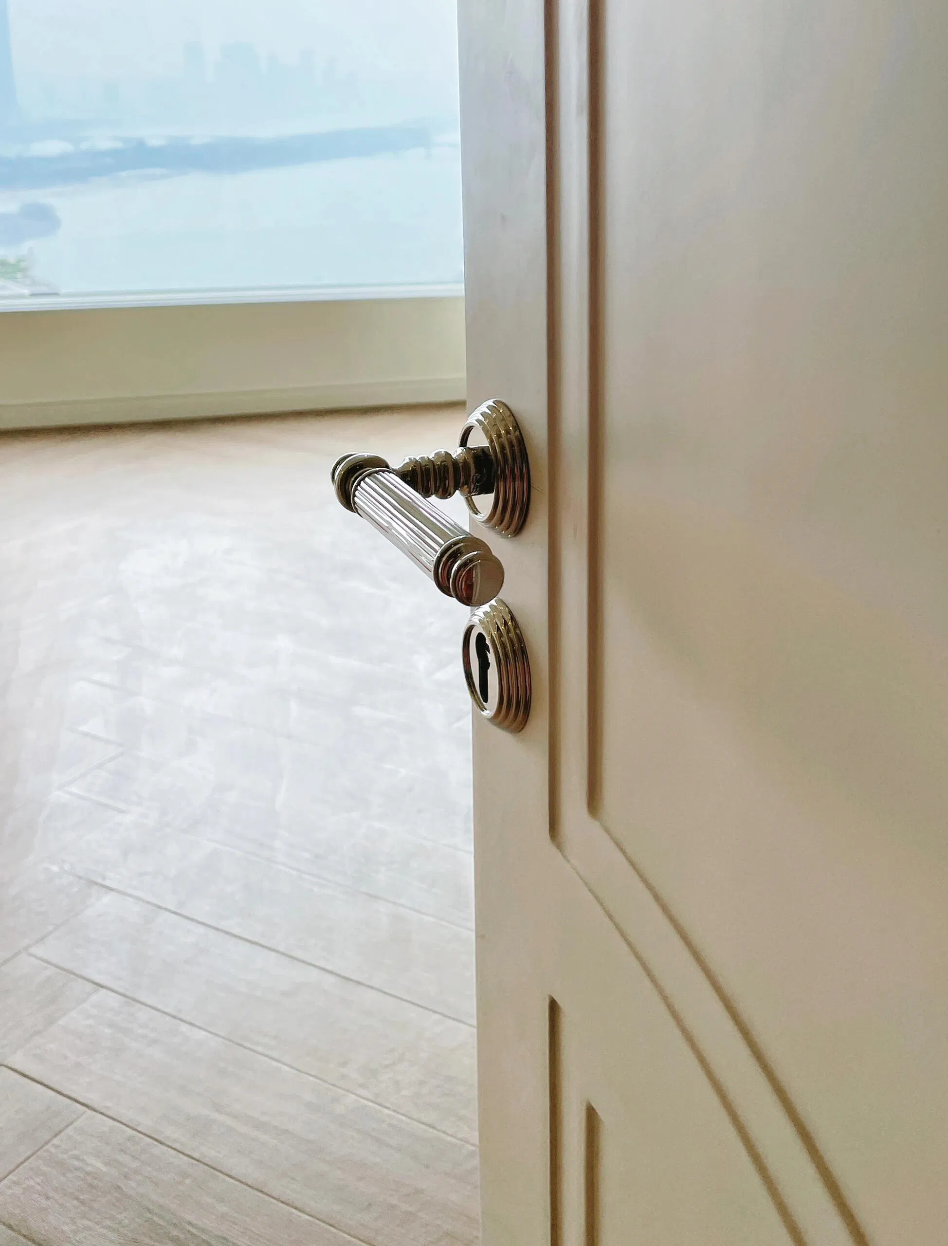 Modern Design Hotel Wood Door Painted Grade Finish 20 Minute Fire Rated Solid Core MDF Material Side Opening Fire Prevention