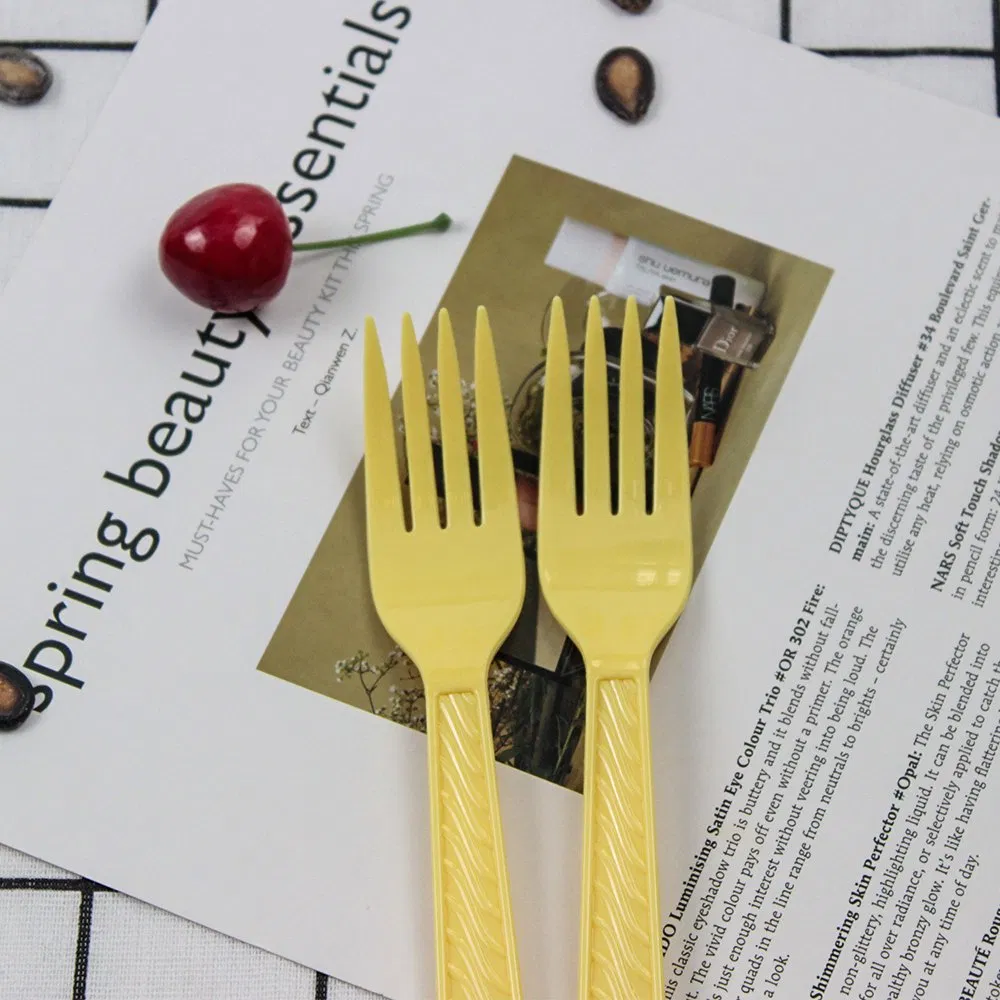 Disposable Plastic Cutlery 175mm Length PS Plastic Fork Customizable Color Yellow for Party