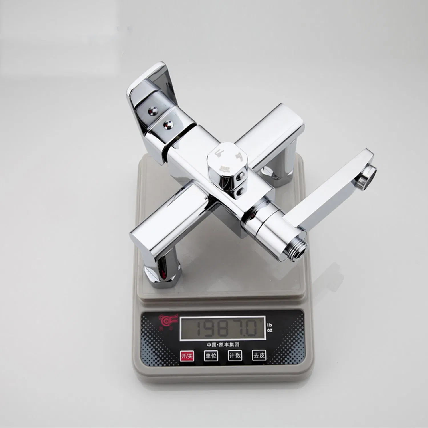 Смеситель для душа настенный SF-5012