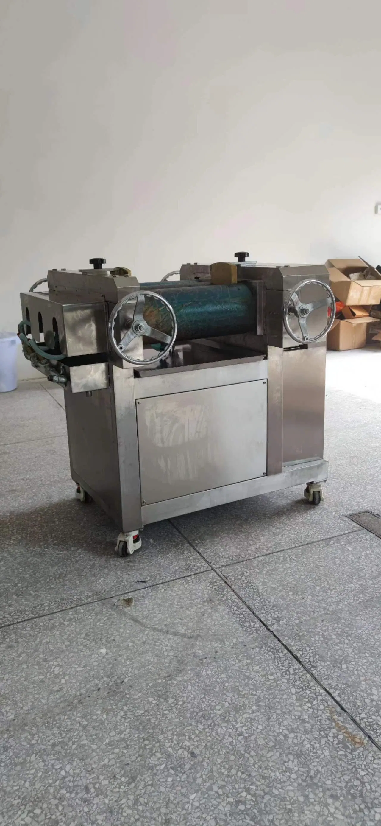 Трехвалковая шлифовальная машина S150