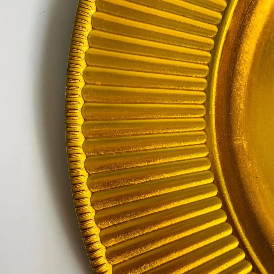 Golden Plates Are Used for Table Party Decoration