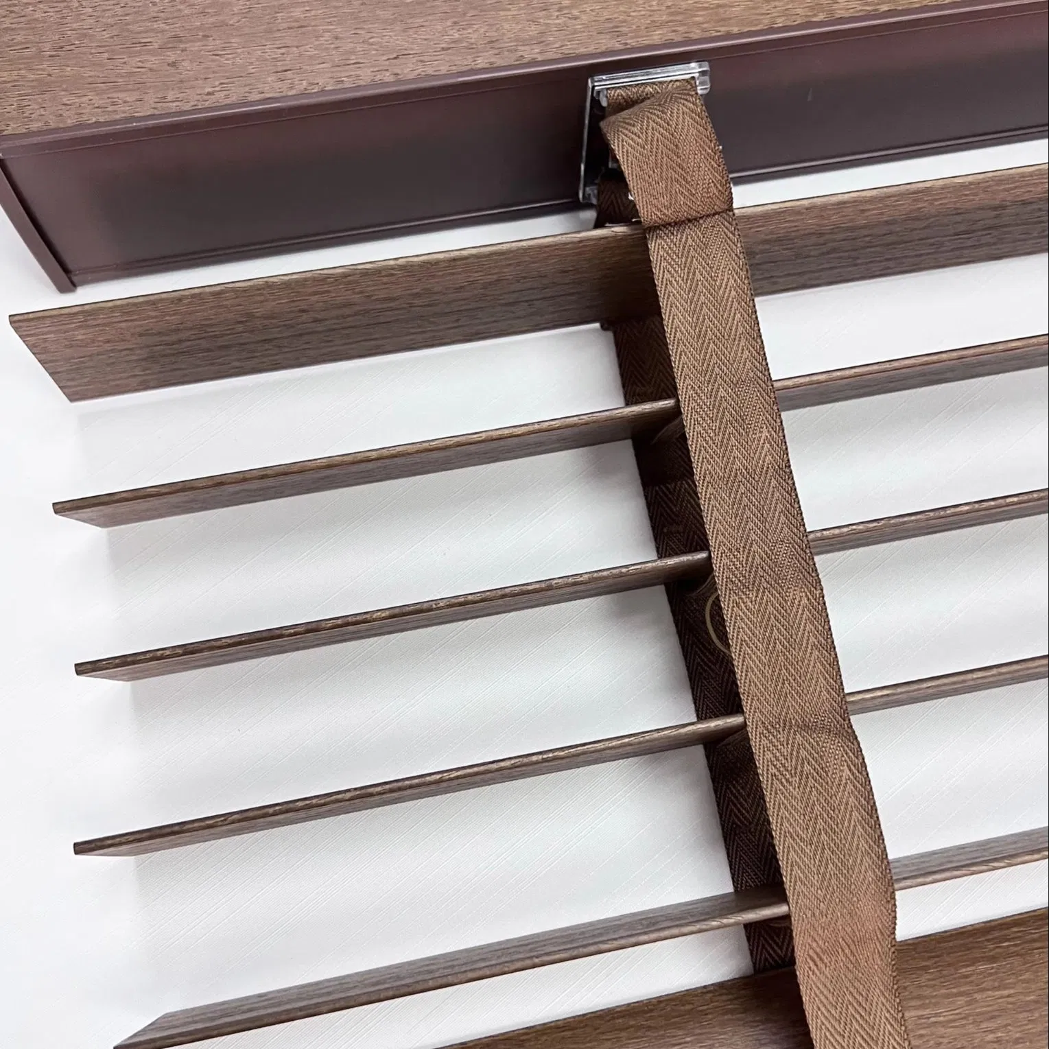 2" Customizable Privacy Wooden Plantation Blind Blackout Window Blinds Wood Blinds for Windows for Interior Home Kitchen