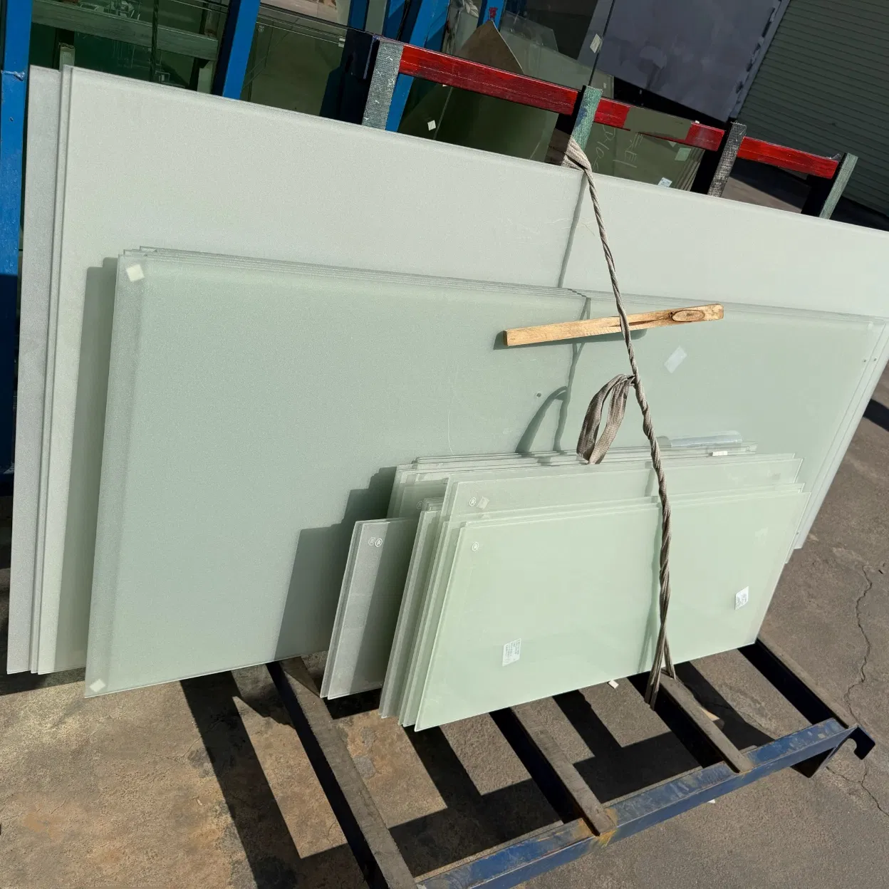 Guangzhou 3mm-12mm Clear Frosted Heat Soaked Tempered Toughened Laminated Bend Float Reflective Pattern Acid Etched Glass for Building