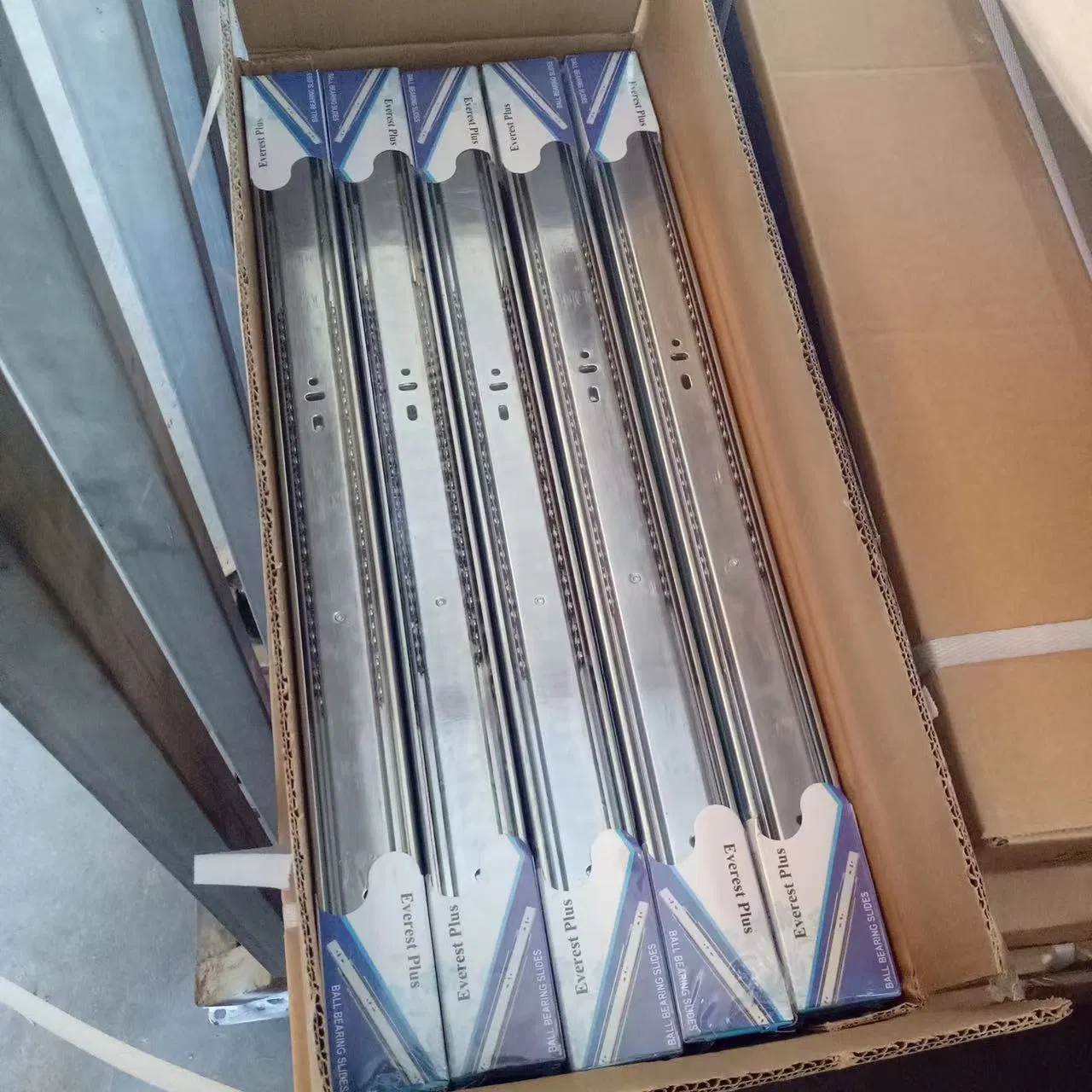 Top Quality Telescopic Drawer Channel /3-Fold Steel Ball Bearing Slide