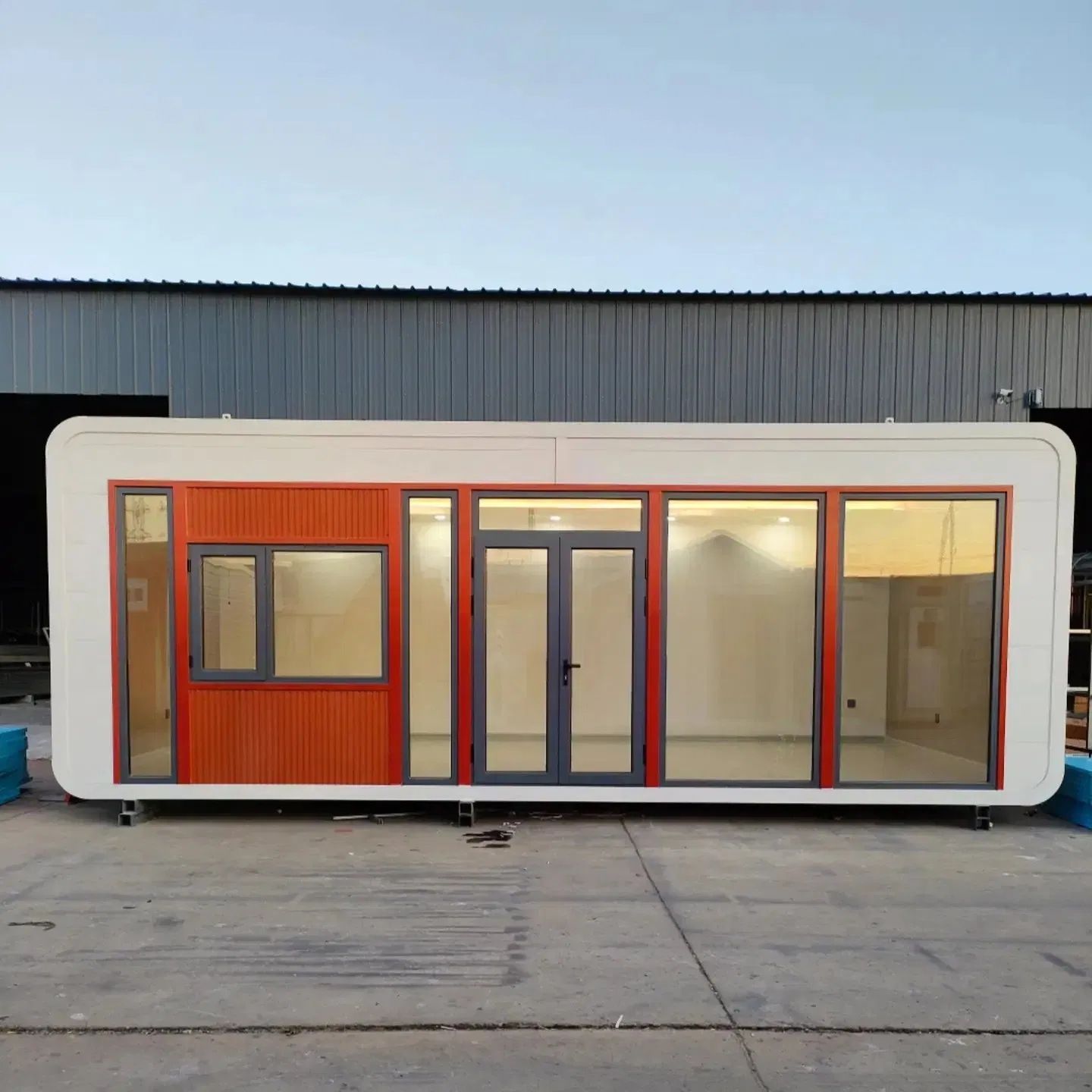 Factory Direct Supply CE&ISO Prefab Modular Detachable Mobile Portable Apple Cabin House for Highway Service Station Rest Area Public Space