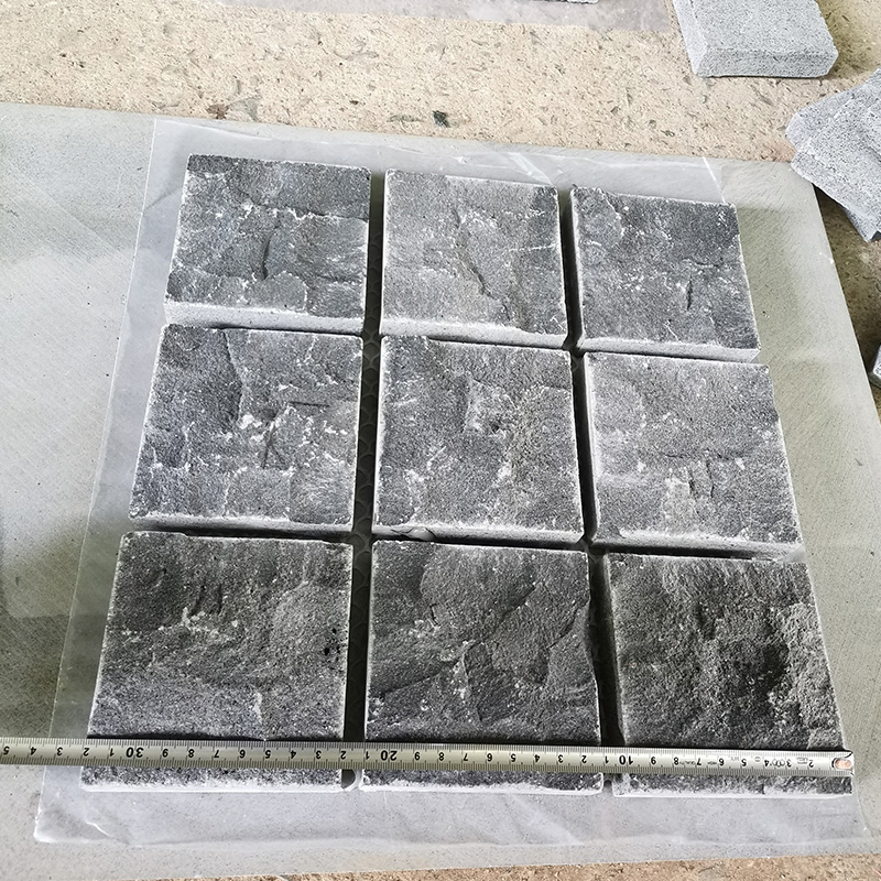 Hainan Black Basalt Bluestone Paving Stone on Mesh, Cobblestone Back with Net Cobblestone Cube Stone for Walkway/Driveway/Parking Pavers Price