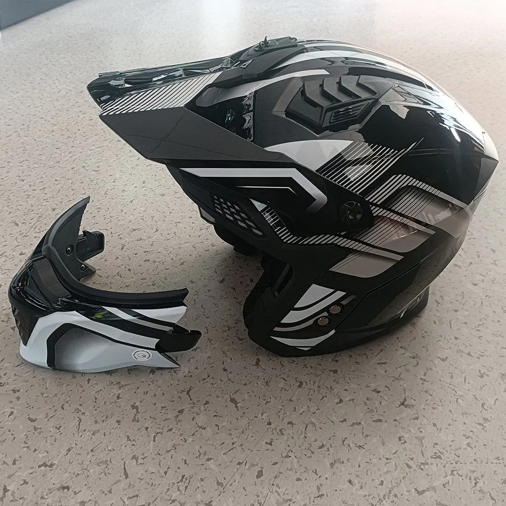 ECE 22-06 Approved Off-Road Motorcycle Helmet with Sun Visor