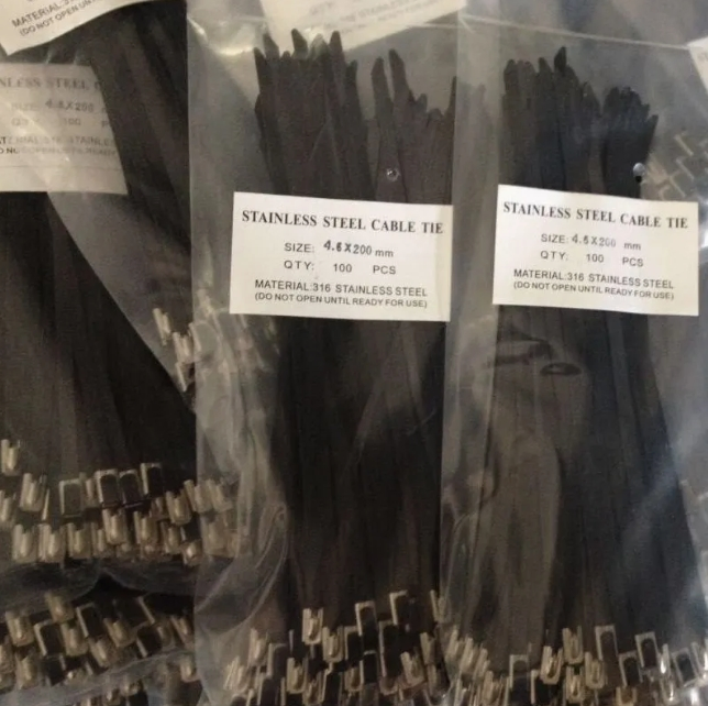 Стяжка хомут из нержавеющей стали с ПВХ покрытием, 6/10 мм