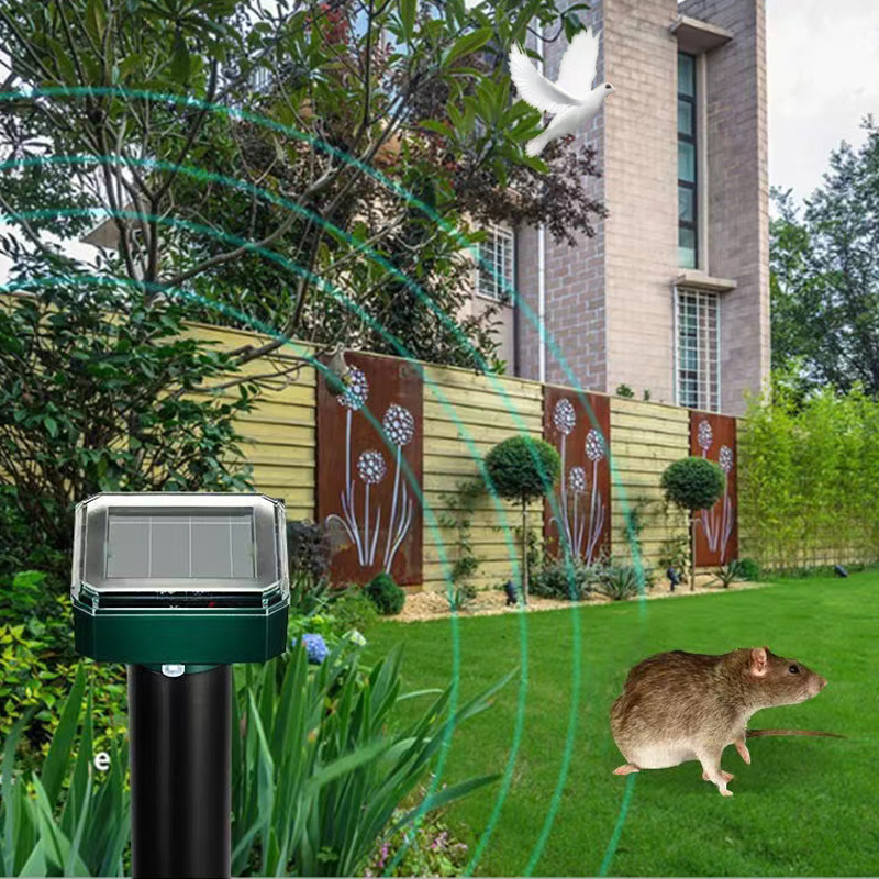 Outdoor Ultrasonic Bird Repellent Multi-Functional Cat Dog Weasel Animal Repellent