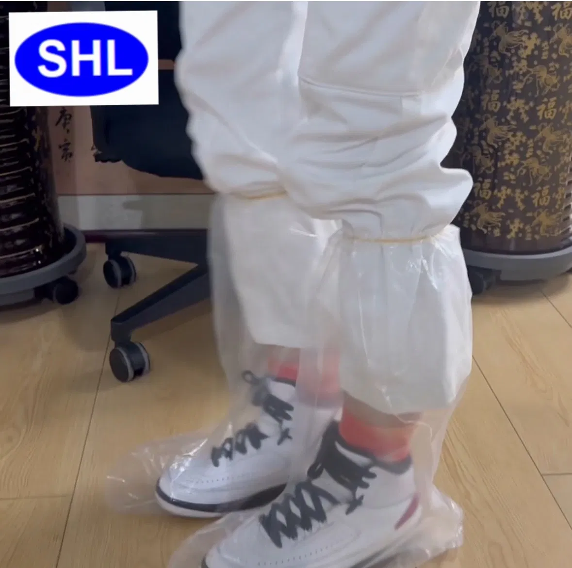 Long Disposable Waterproof PE Shoecovers