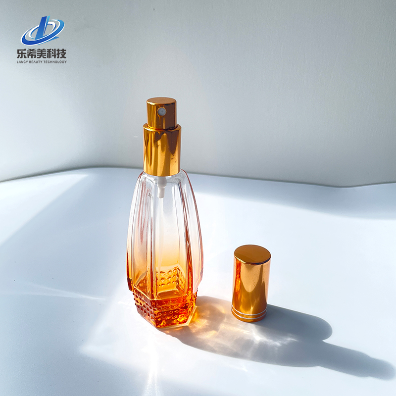 60ml Glass Perfume Bottle Empty Bottle Cosmetic Packaging with Spray Pump Made of Plastic High Quality Customized Container