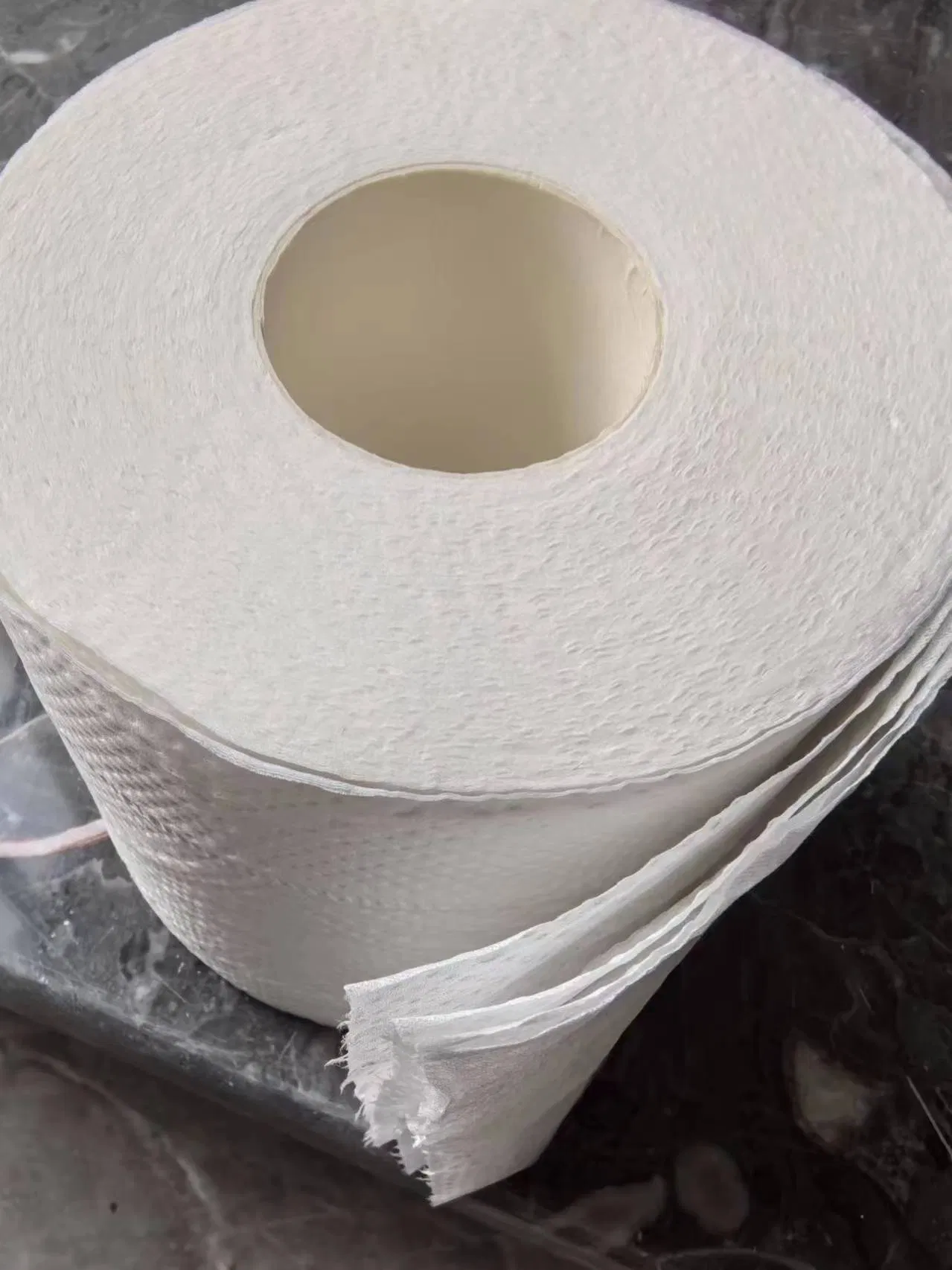 Factory Hot Selling Premium Quality 100% Virgin Wood Pulp Toilet Tissue Paper