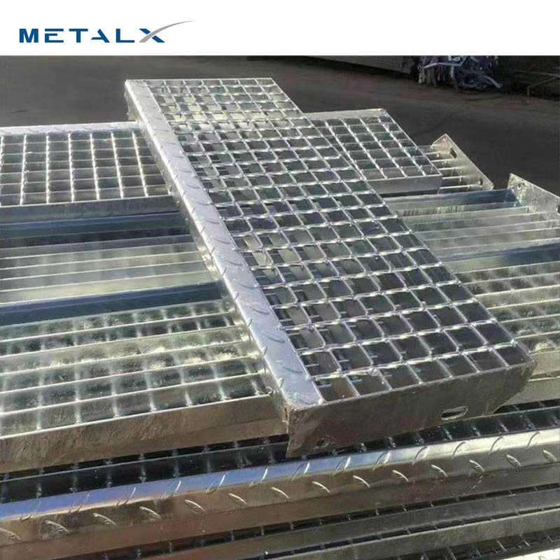 Trench Steel Grating High Strength Cast Iron Trench Drain Grates/Grating Heavy Duty Driveway Steel Grating for Foot Pedal