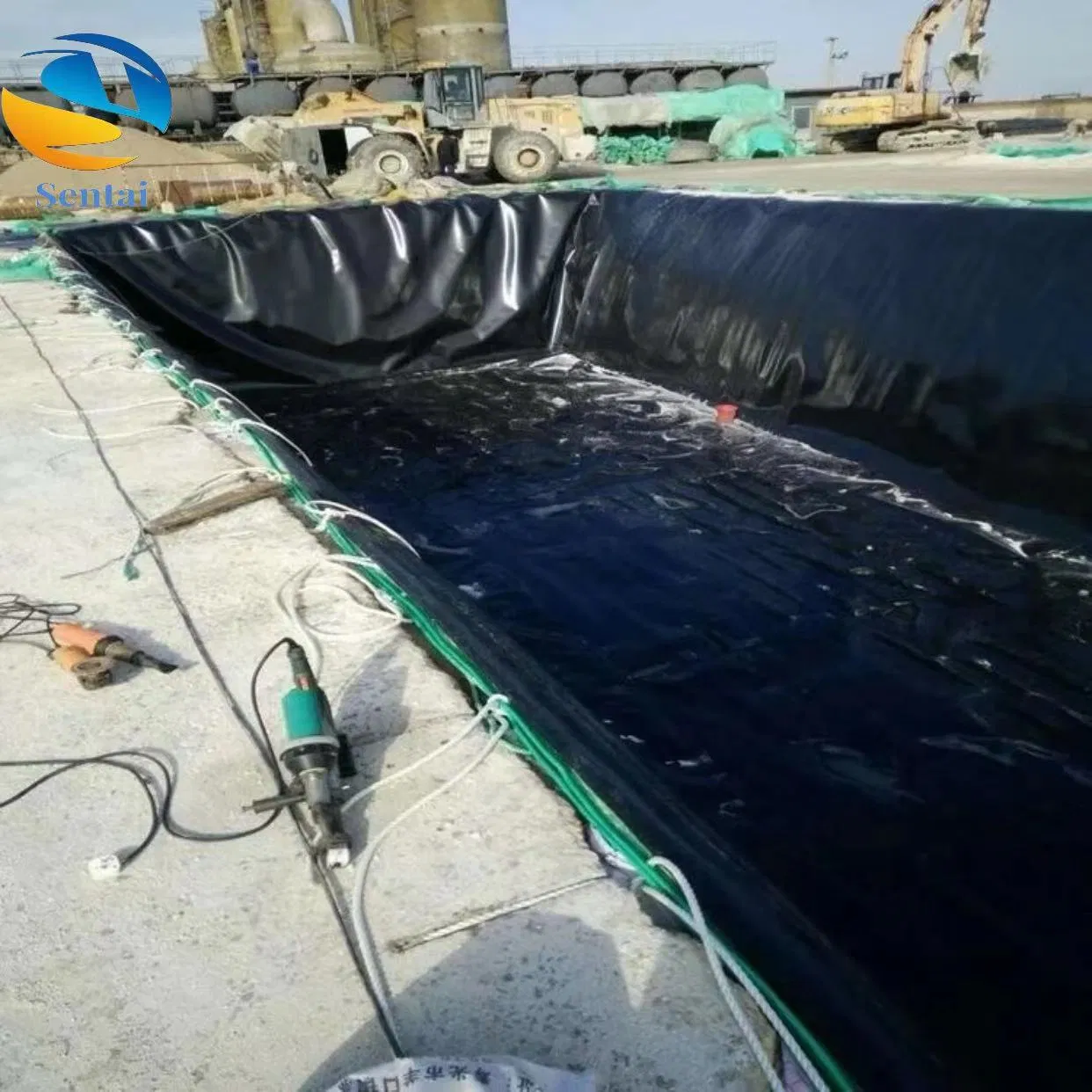 High-Performance HDPE Geomembrane for Tailings Pond Seepage Control Cover of Landfill Site for Heap Leaching Pool Ash Residue Yard HDPE Geomembrane