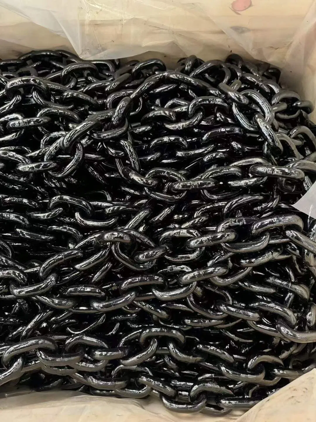 Цепь грузовая сварная G80 черная окисленная
