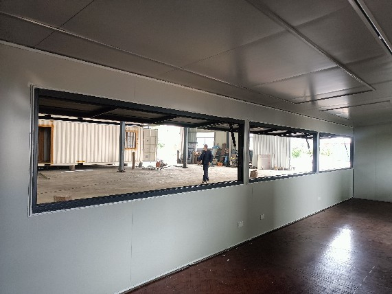 Customized Prefab Modular Modern Shipping Container Coffee Shop Bar and Restaurant