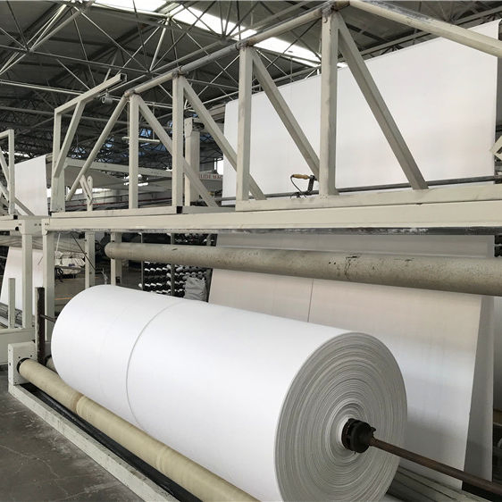 China Factory White 60GSM PP Tubular Laminated Woven Fabric Roll Plastic Fabric Roll for Bag Making