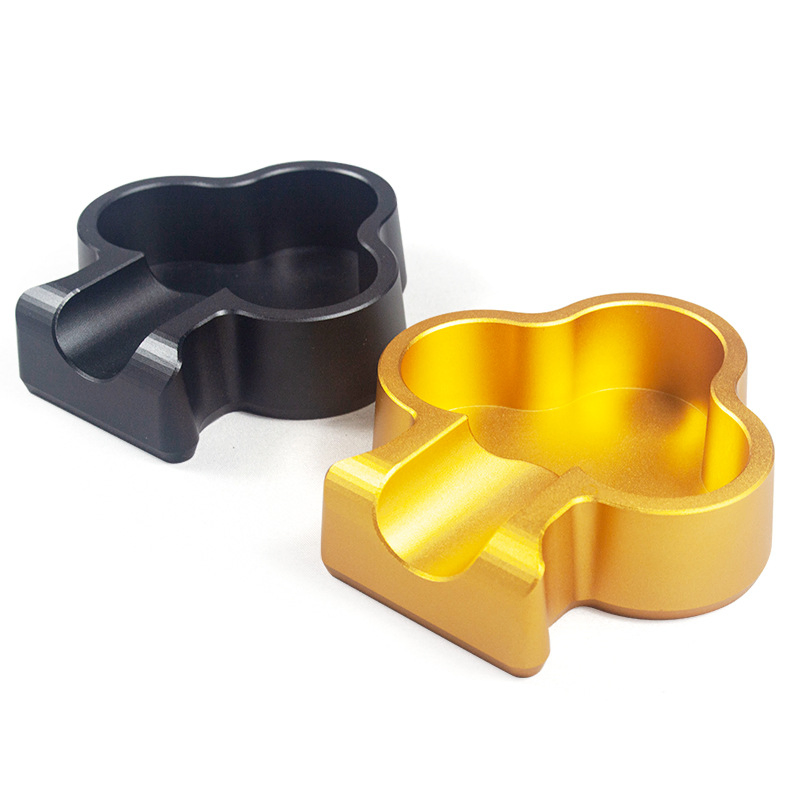 Smoking Accessories Od 99*108mm 345g High Quality Spade Design Metal Round Aluminum Ashtray