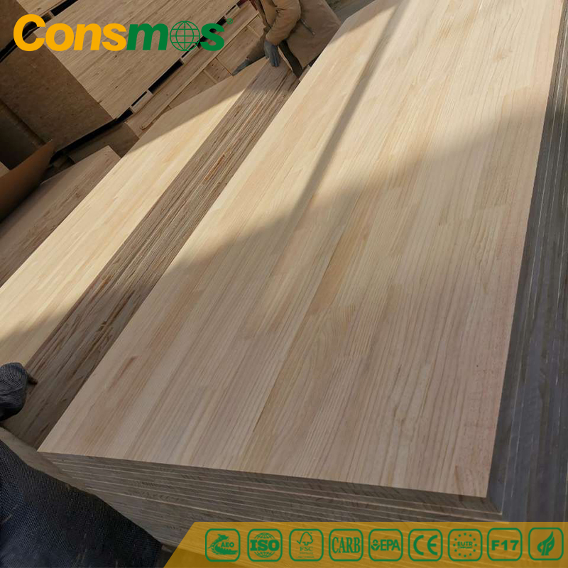 China Manufacturer Radiata Pine Solid Wood Laminated Timber Finger Jointed Board for Furniture